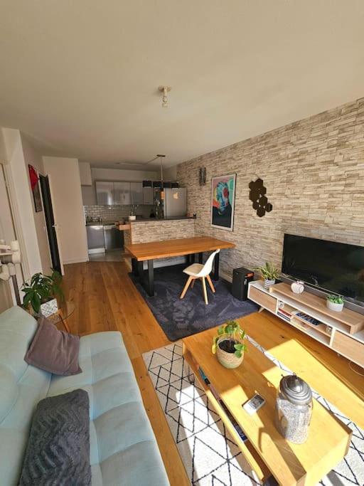 L'hippique - Parking - Vue Pyrenees - Balcon Appartement Pau